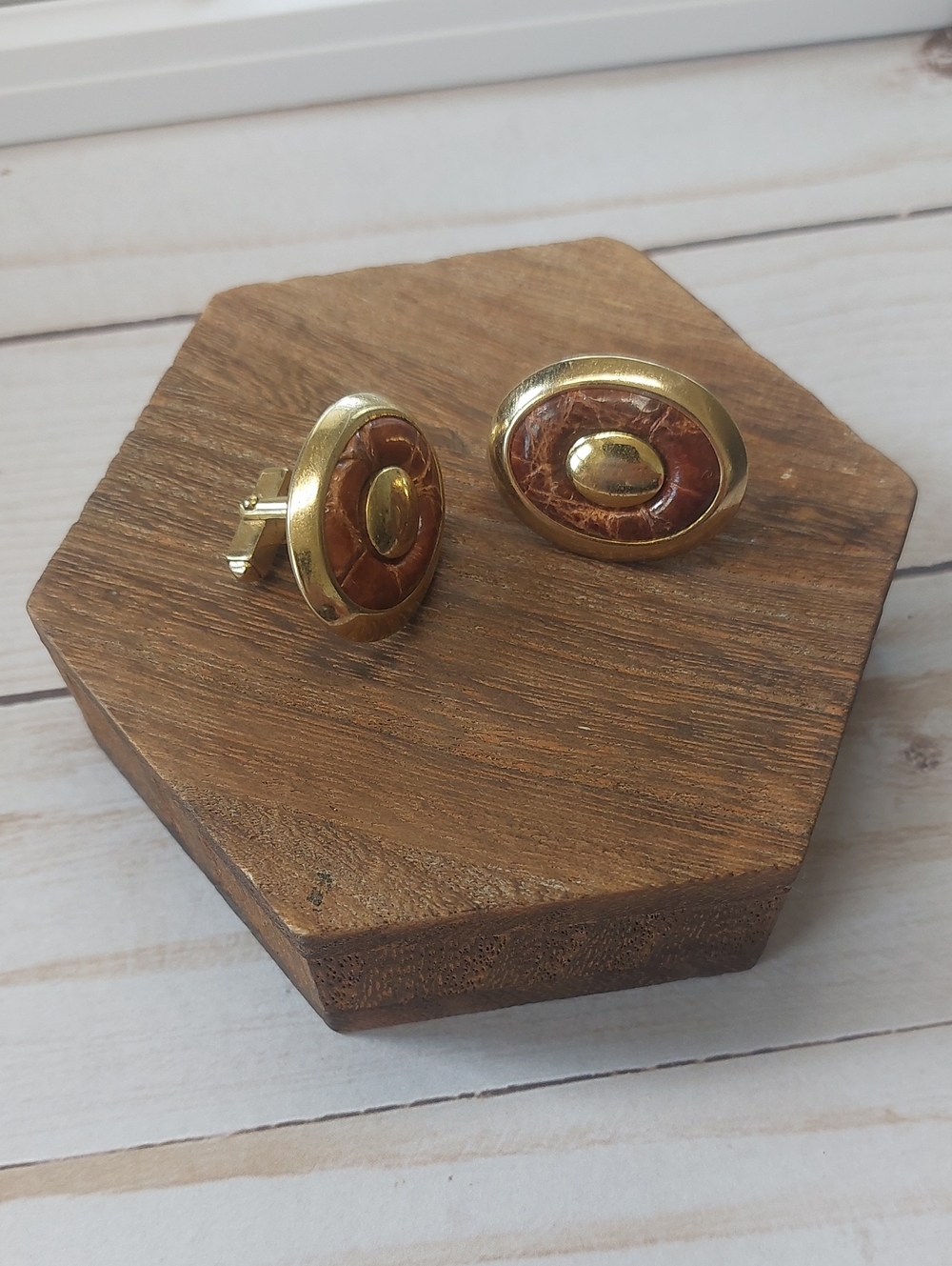 Gold-Tone Cuff Links with Brown Leather Inlay